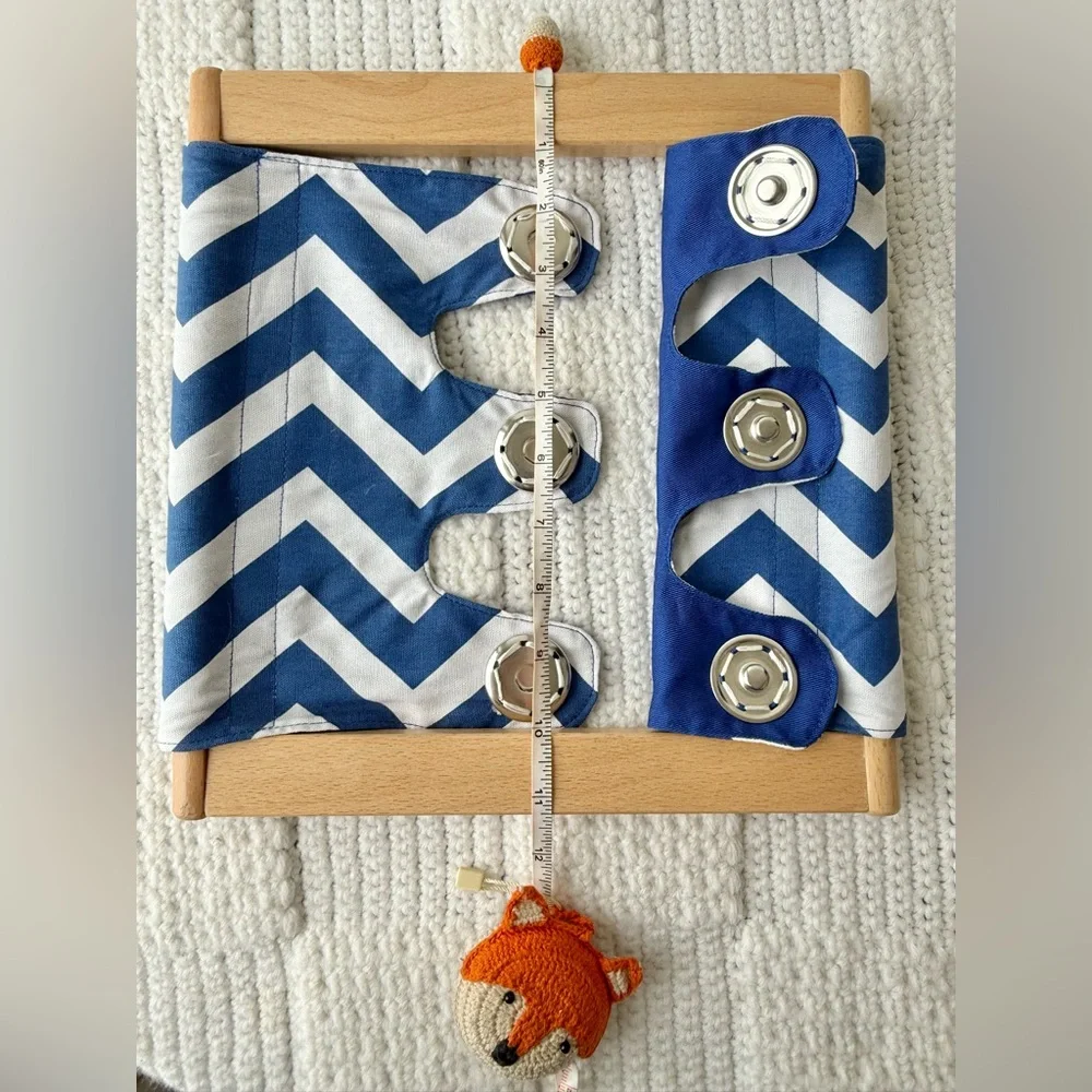 Monti Kids Montessori Dressing Frame